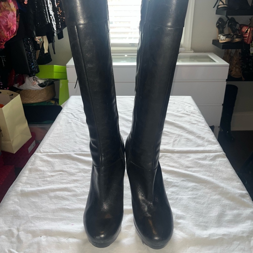 Guess Women's Black Leather Knee-High Boots
